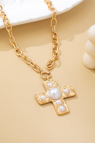 Hammered pearl cross necklace
